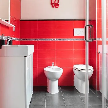 Whatshouse 3* Roma