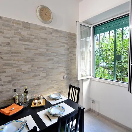Whatshouse بيت ضيافة